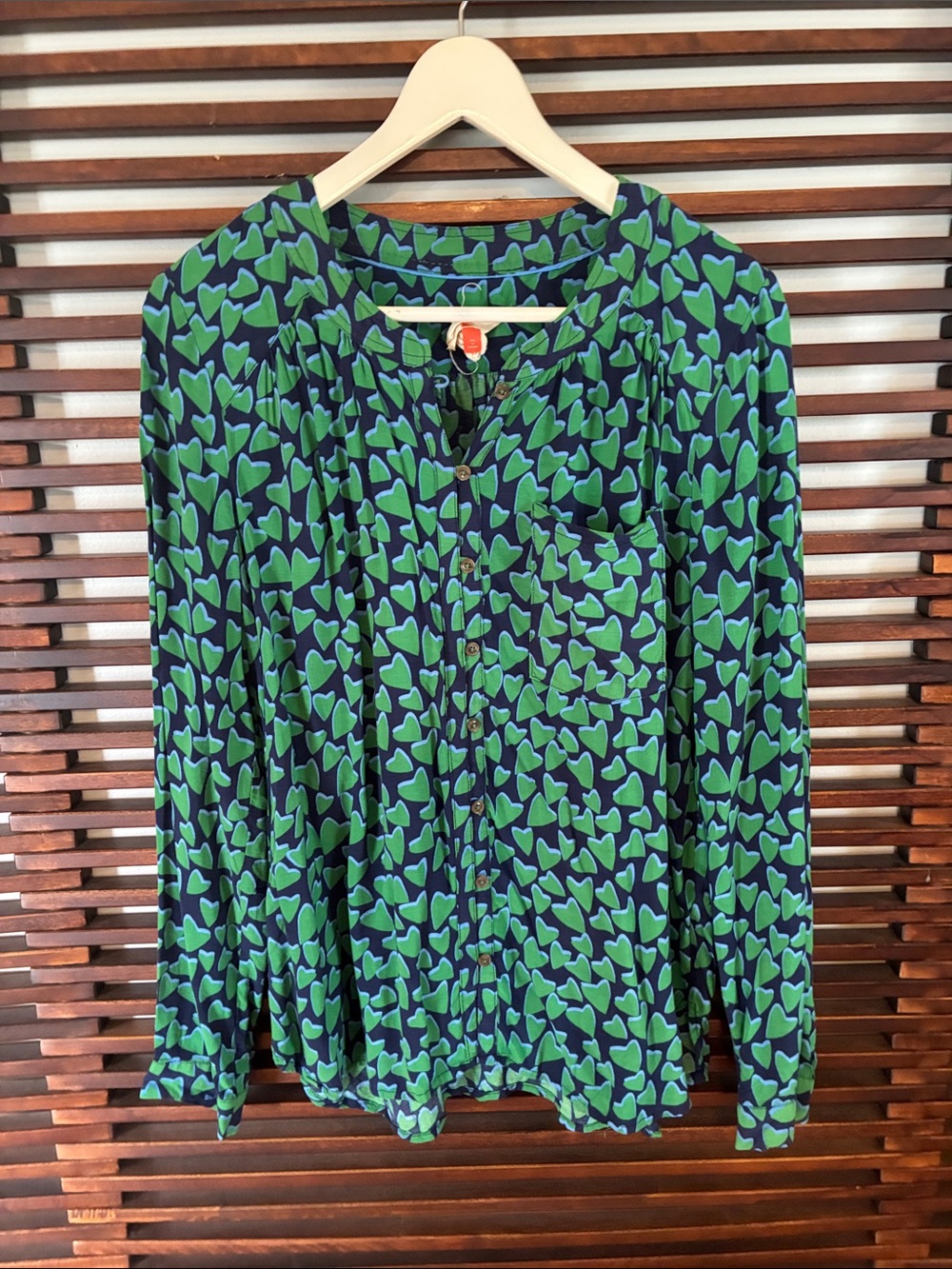🎉NEW LISTING!🎉Conversations by Anthropologie Navy Blouse with Green Heart Print